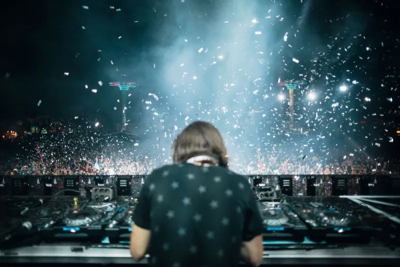 Crowd, Clock, and Crates: How to Build a Festival-Ready DJ Set That Actually Lands